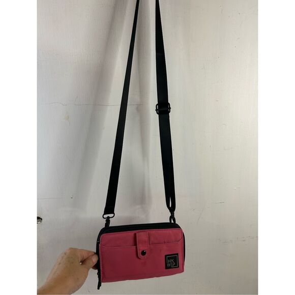 IHKWIP crossbody pink wallet zippers nylon 8x5" Black strap - Picture 4 of 8